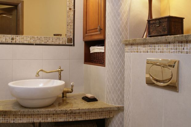 Stylowa łazienka w kamieniu – zobacz wnętrze w klimacie art déco