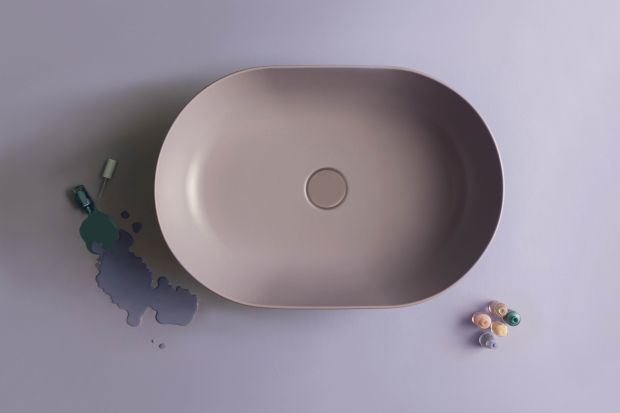 Kolorowa ceramika sanitarna: 5 modeli umywalek 
