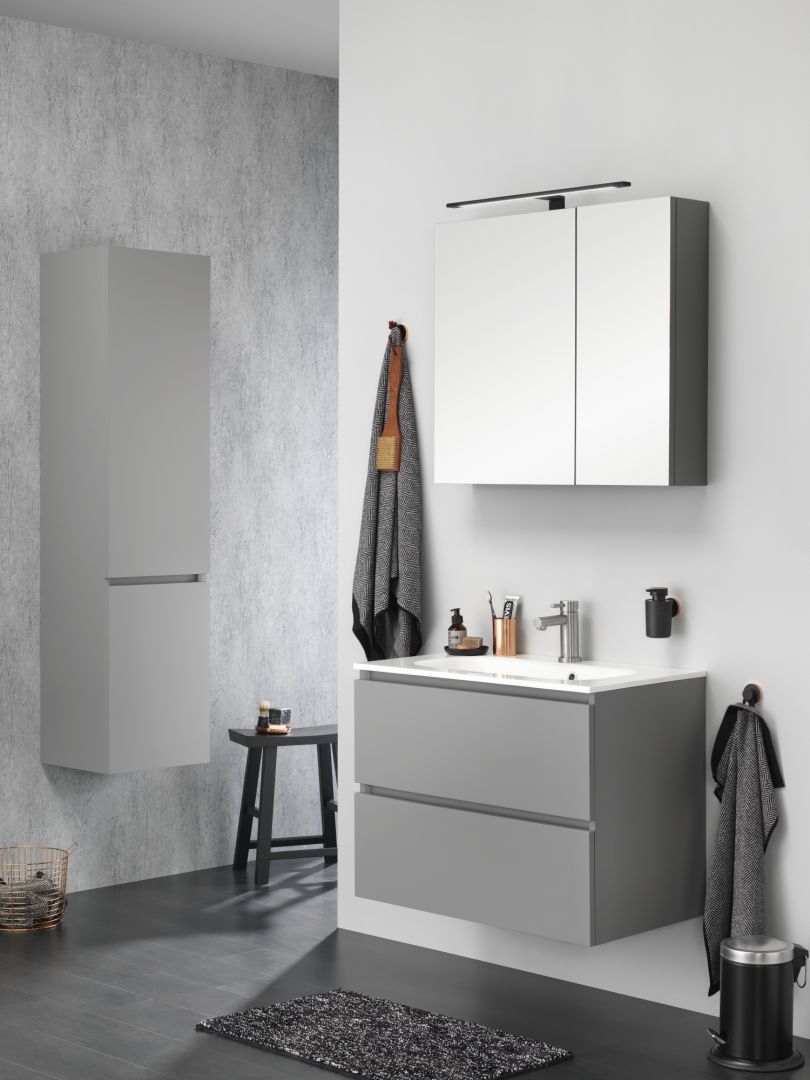 Meble z serii Loft marki Tiger. Fot. Coram