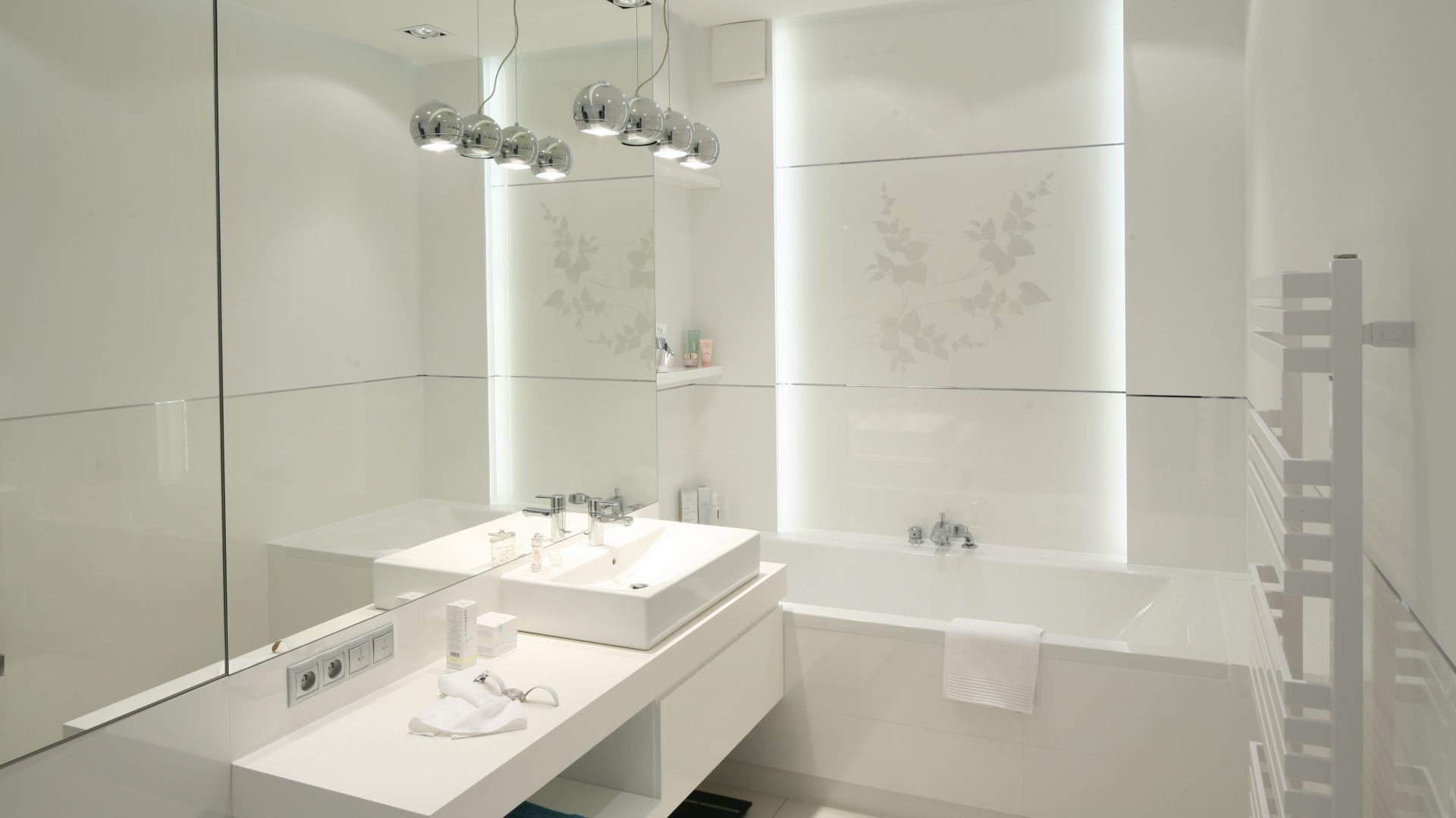 Nowoczesna łazienka: trzy futurystyczne trendy