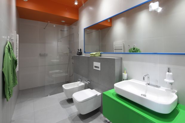 Szara łazienka: zobacz gotowy projekt z kolorem