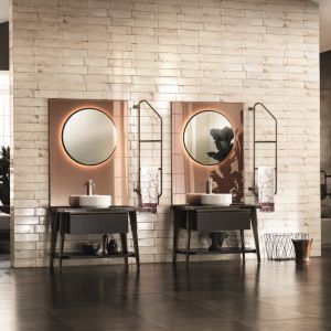Koncepcja łazienki w industrialnym stylu z okrągłymi lustrami Diesel Open Workshop to wynik współpracy marek Scavolini i Diesel Home. Fot. Scavolini