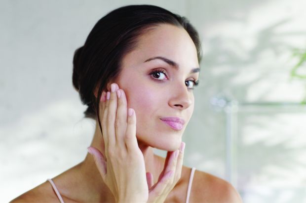 Tajniki pięknej skóry twarzy: poznaj urządzenie z nasadką oklepującą