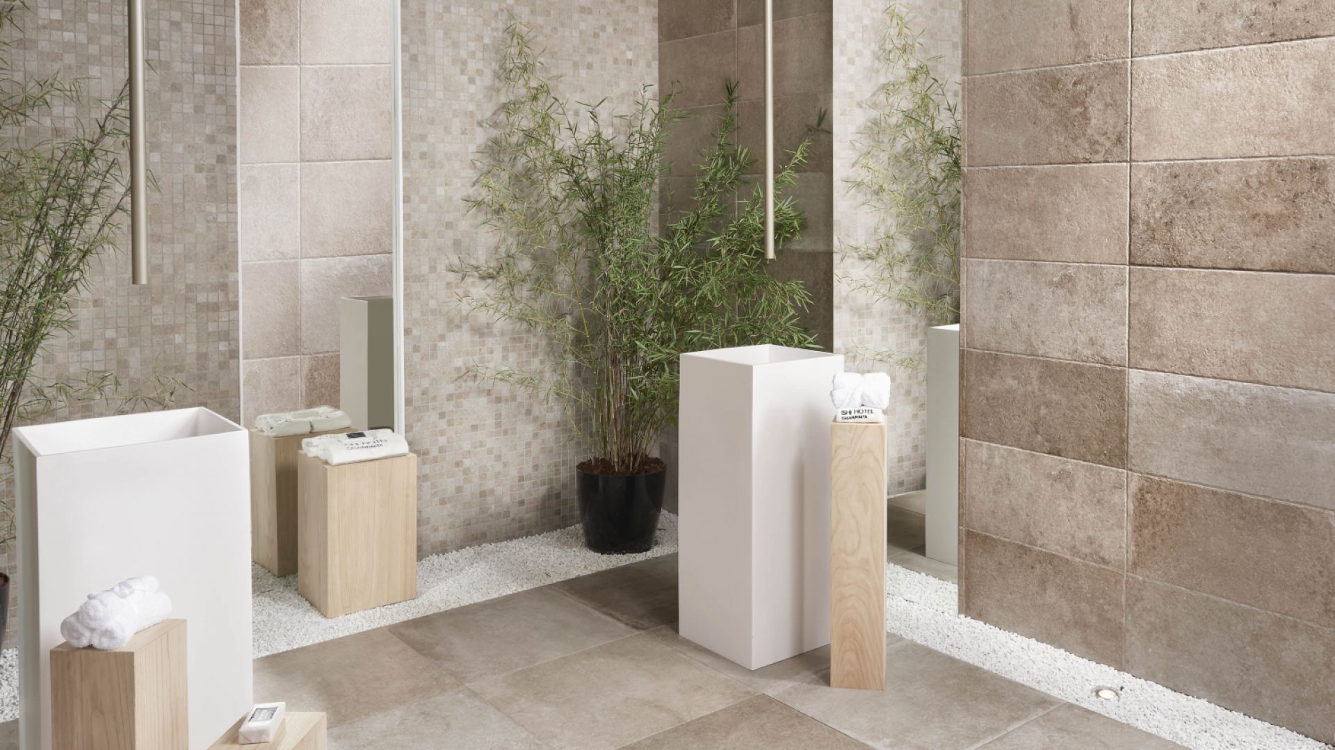 Trendy płytkowe z Cevisama. Na zdjęciu płytki ceramiczne z kolekcji Camelot marki Casa Infinita. Fot. Casa Infinita