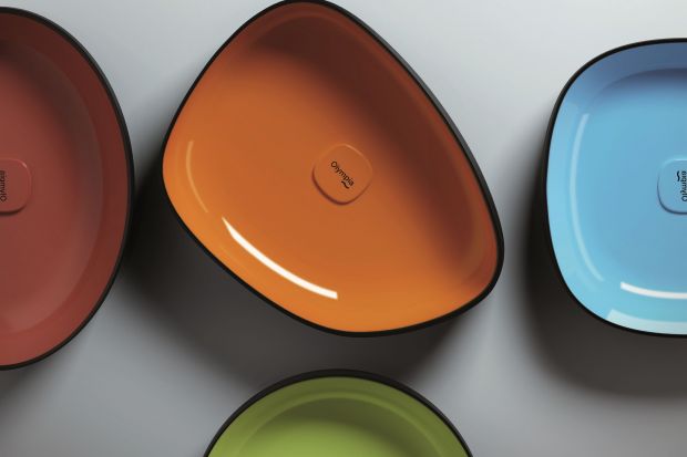 Kolorowe umywalki: 5 barwnych modeli