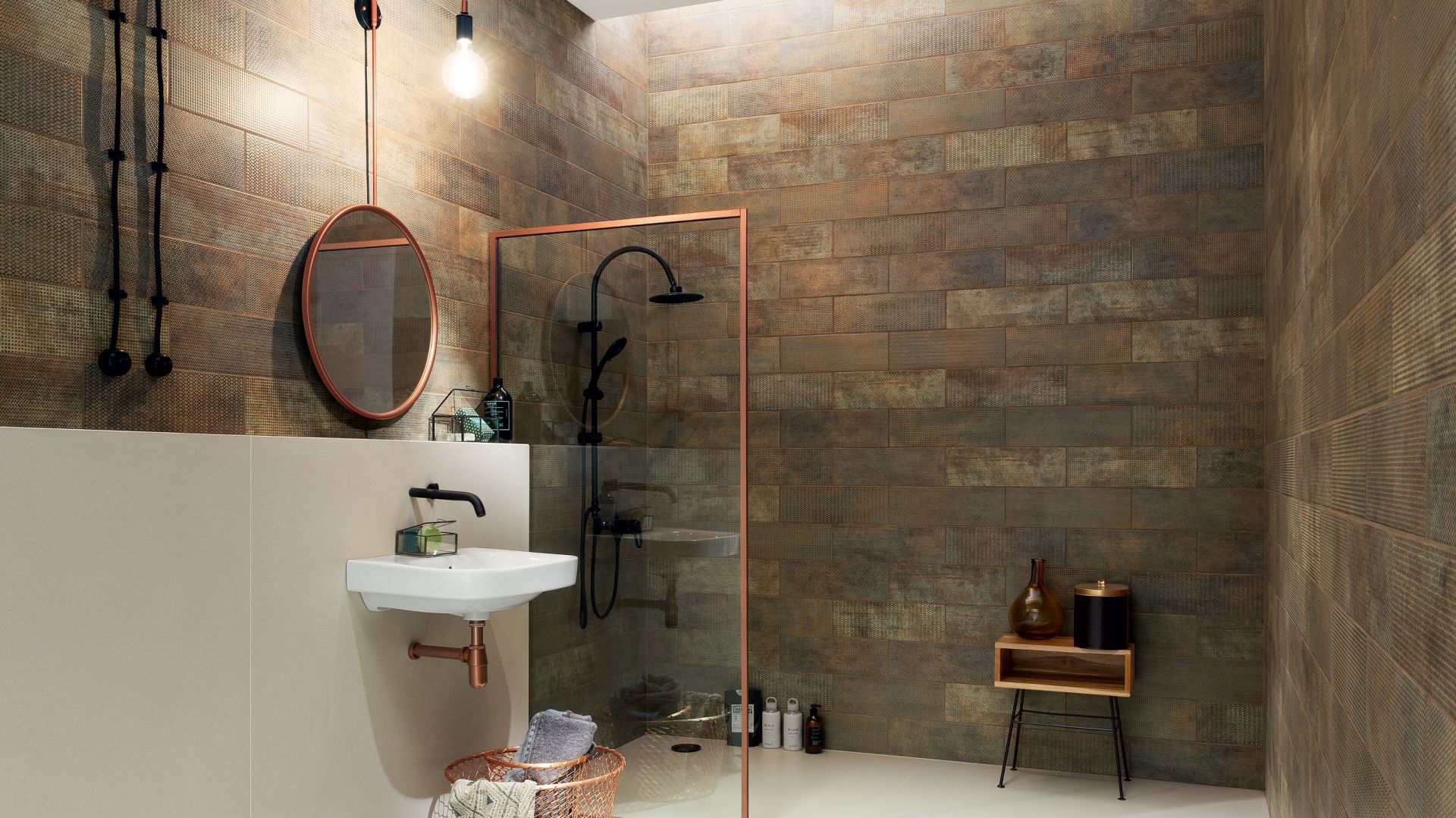 Industrialne płytki ceramiczne z kolekcji Brave Rust. Fot. Tubądzin