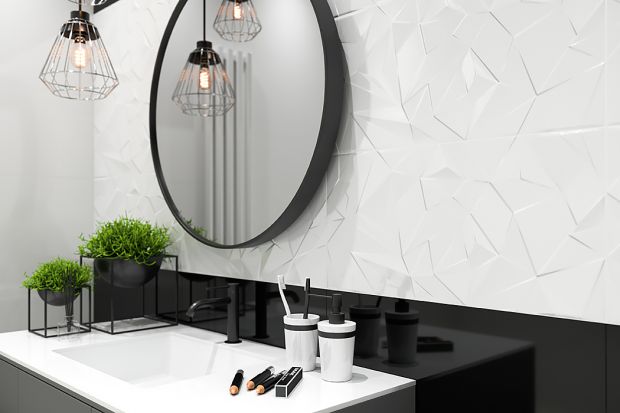 W aktualnych trendach wnętrzarskich kolekcje ceramiki ze strukturalnymi płytkami bazowymi zajmują miejsce szczególne. Dzięki efektowi 3D ich powierzchnia wygląda inaczej w zależności od pory dnia czy oświetlenia, grając kontrastem i cieniem. Ot
