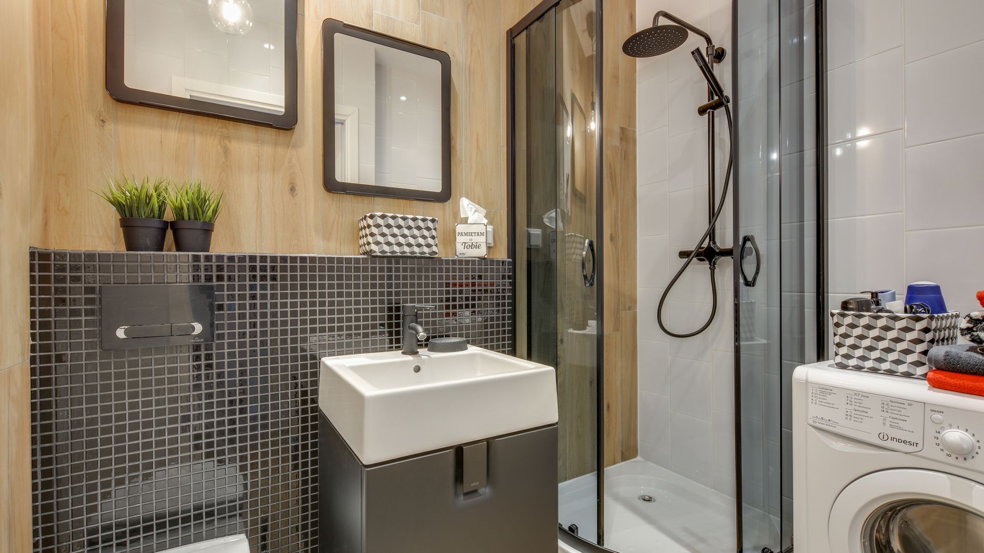 Lustro w łazience: 12 pomysłów z polskich domów