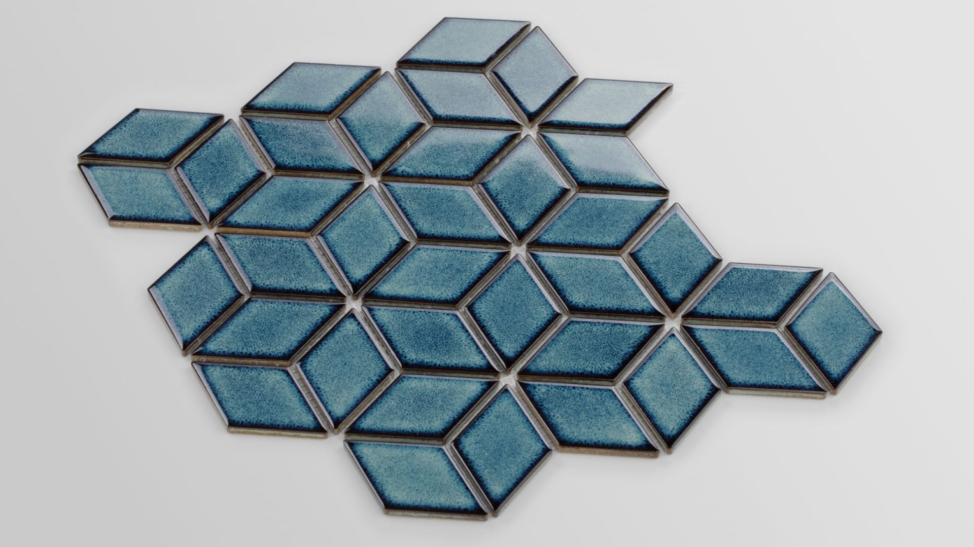 Mozaika ceramiczna Diamond Adriatyk Szkliwiony. Fot. Raw Decor