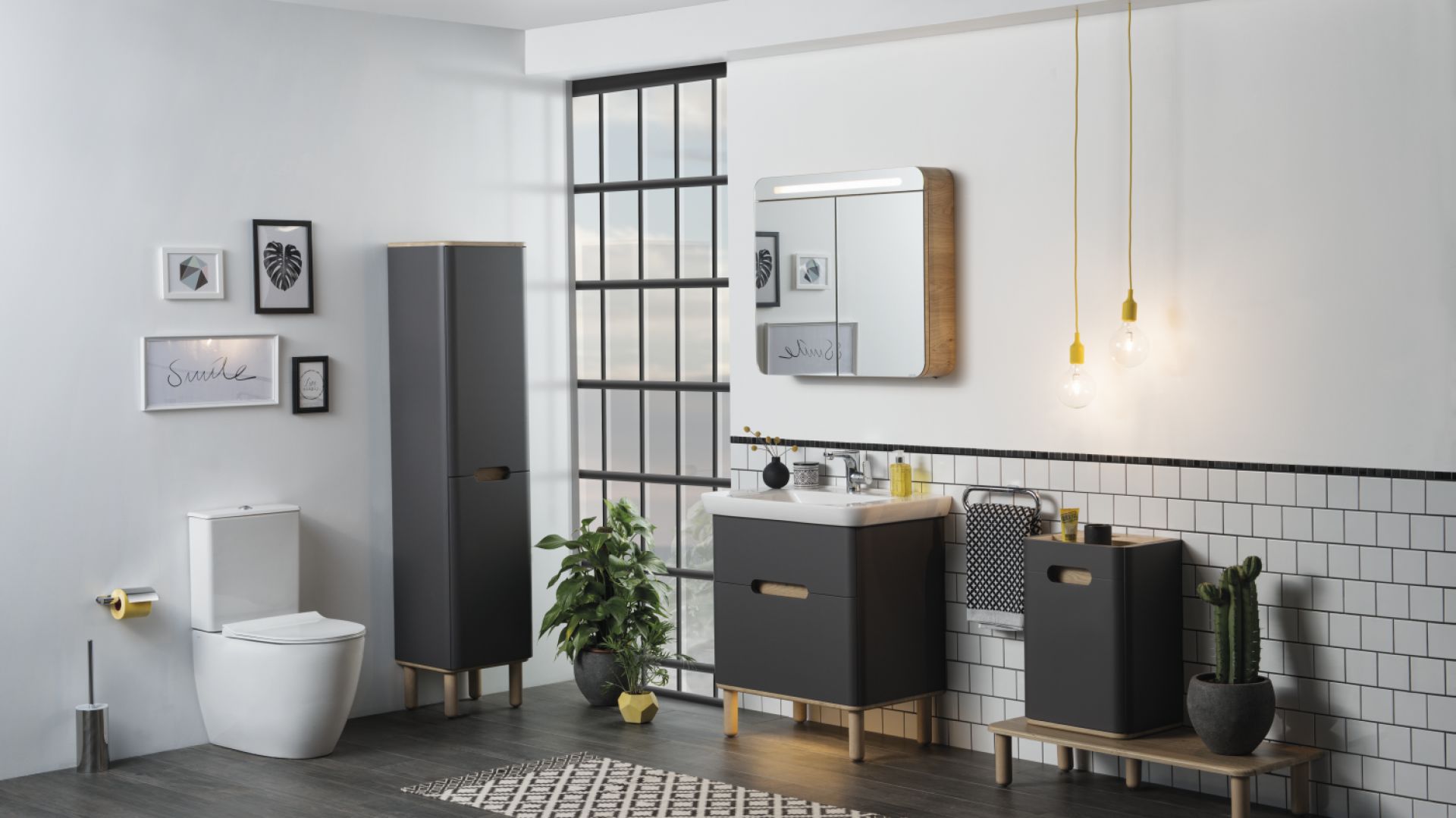 Ciemne meble łazienkowe z kolekcji Sento marki VitrA. Fot. VitrA