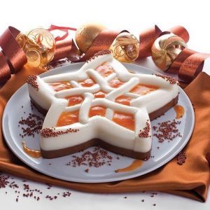 Ciasto w kształcie betlejemskiej gwiazdy pomogą upiec silikonowe formy, które można kupić w sklepie internetowym czerwonamszyna.pl.