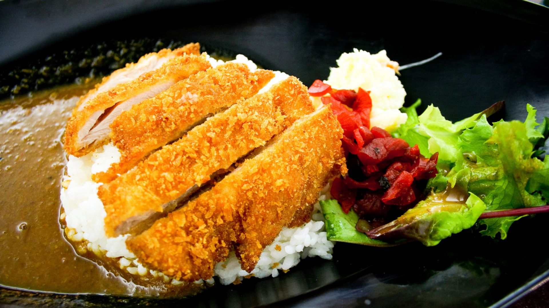 Jak przygotowuje się trującą rybę fugu? Zapraszamy w kulinarną podróż po Japonii