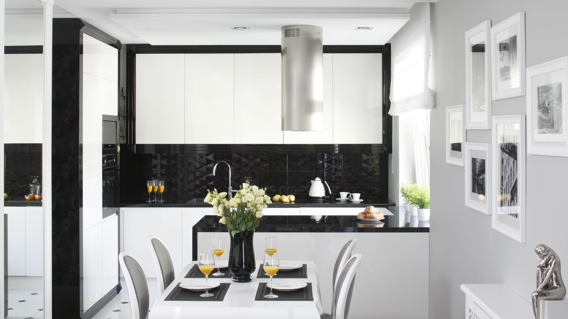 Biało-czarne kuchnie. 20 pięknych zdjęć
