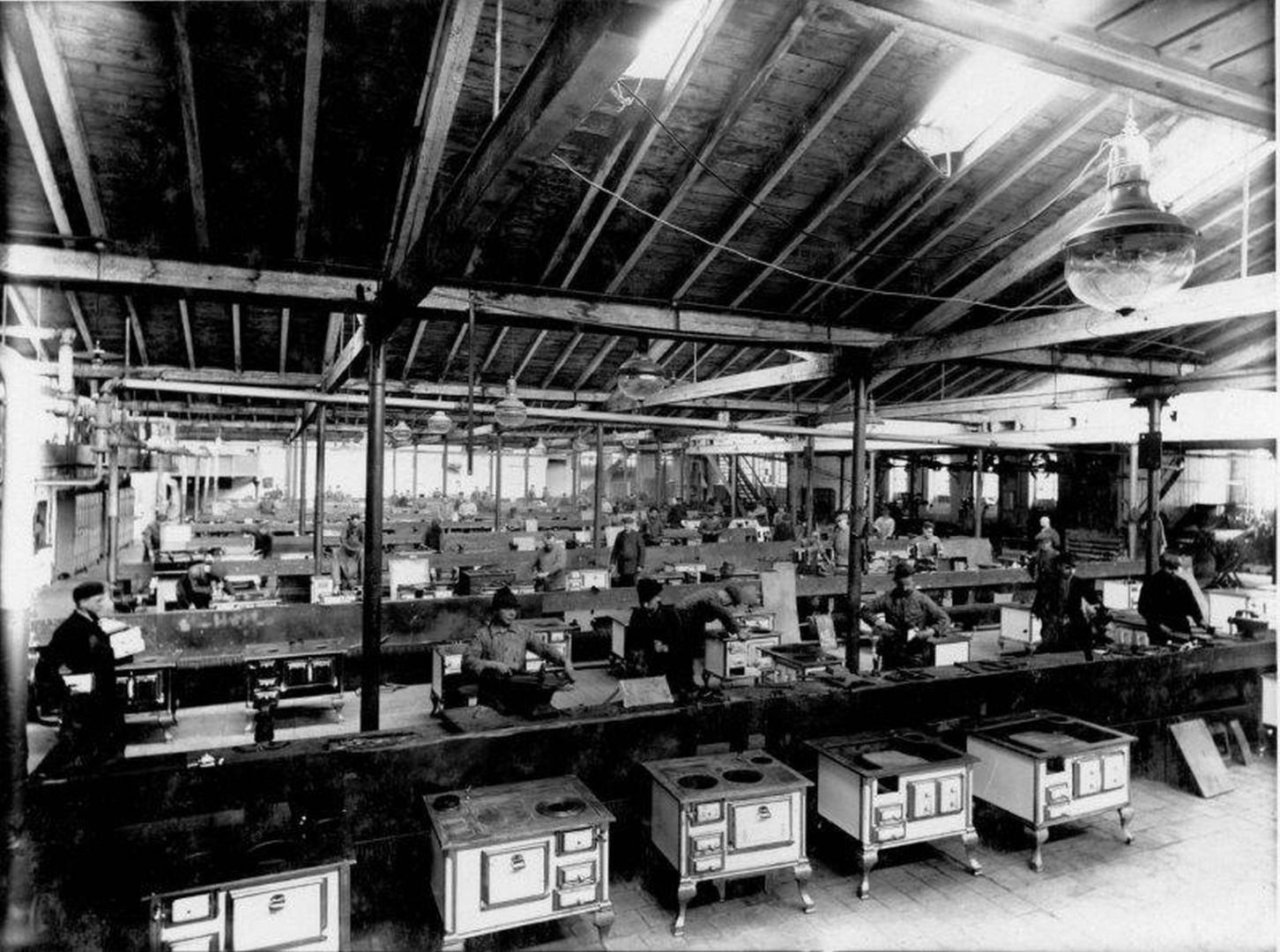 1935 Kuppersbusch otwiera drugą fabrykę pieców mat. Comitor