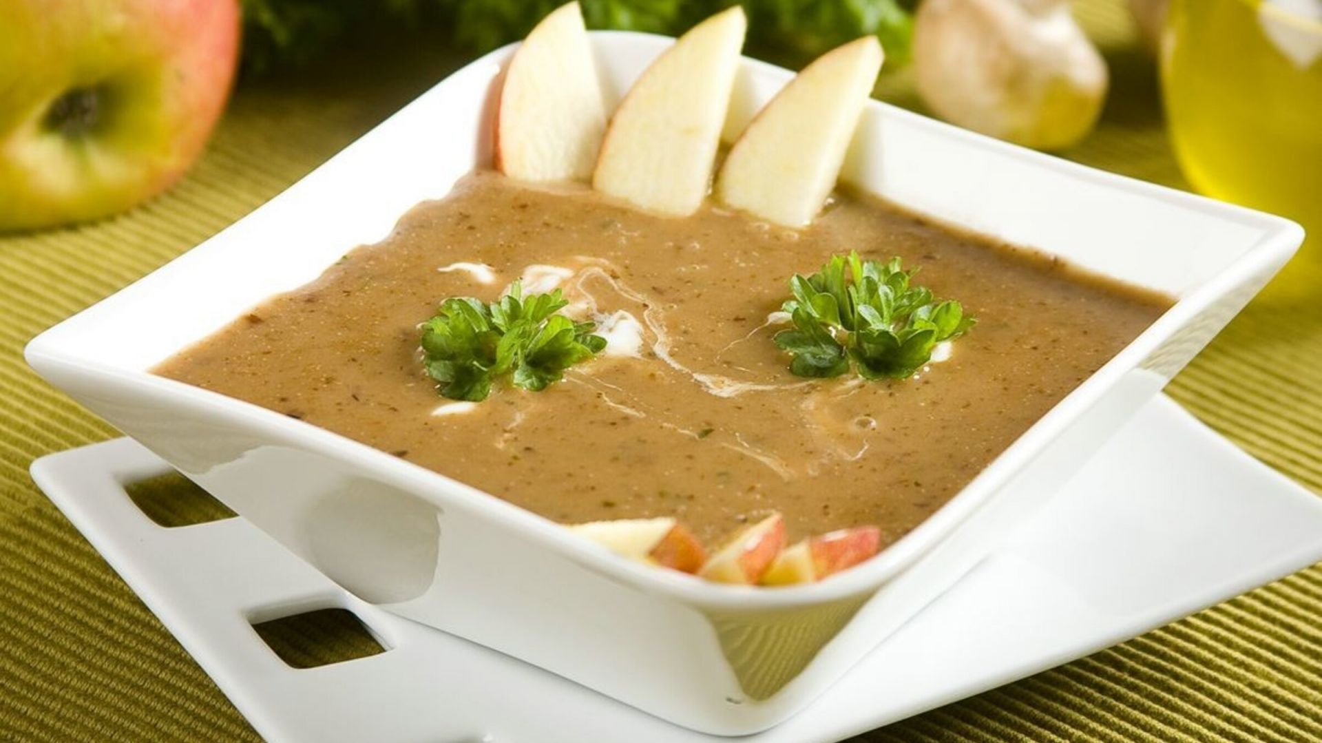 Zupa grzybowo-owocowa. Fot. Knorr