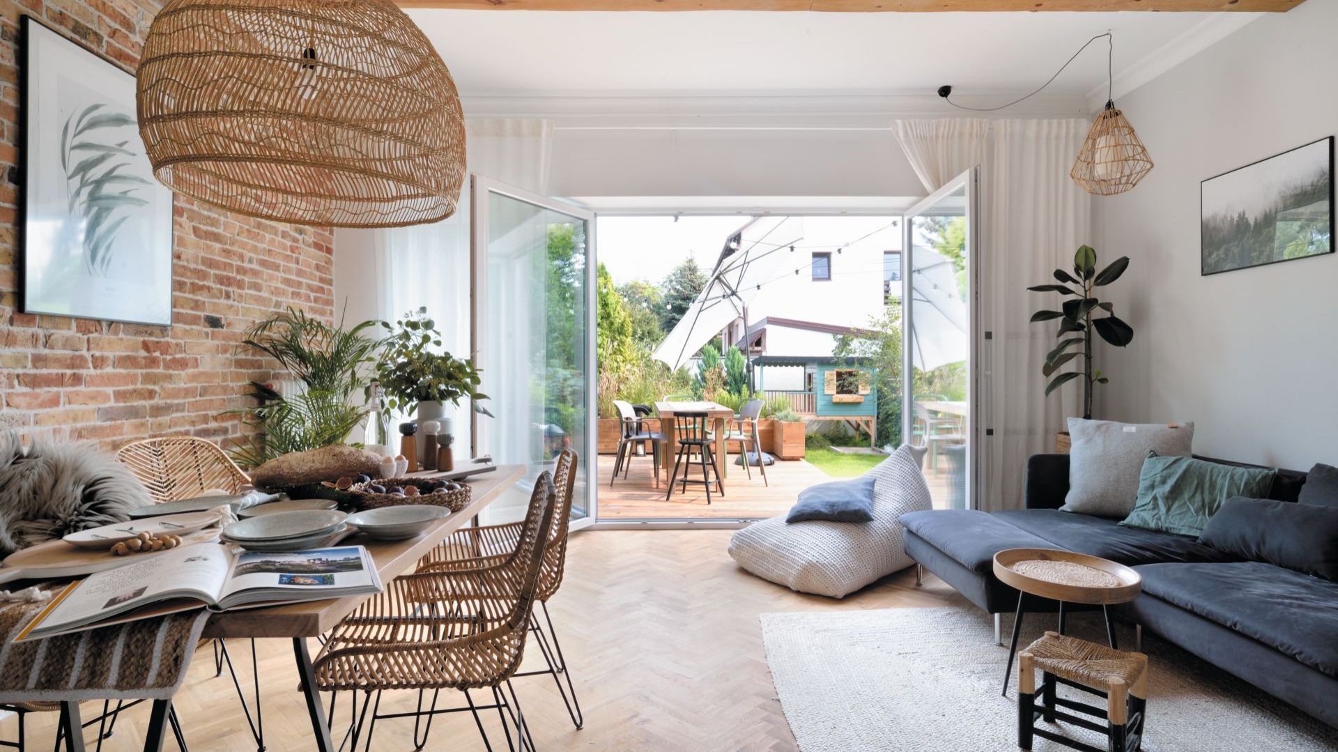 Projekt: Maria Malinowski, Maciej Olejnik, Maria Olejnik, Maciej Malinowski, Shoko Design. Zdjęcia: Łukasz Nowosadzki/ Archilens. Wnętrze opublikowane w wydaniu 3/2019 magazynu Dobrze Mieszkaj.