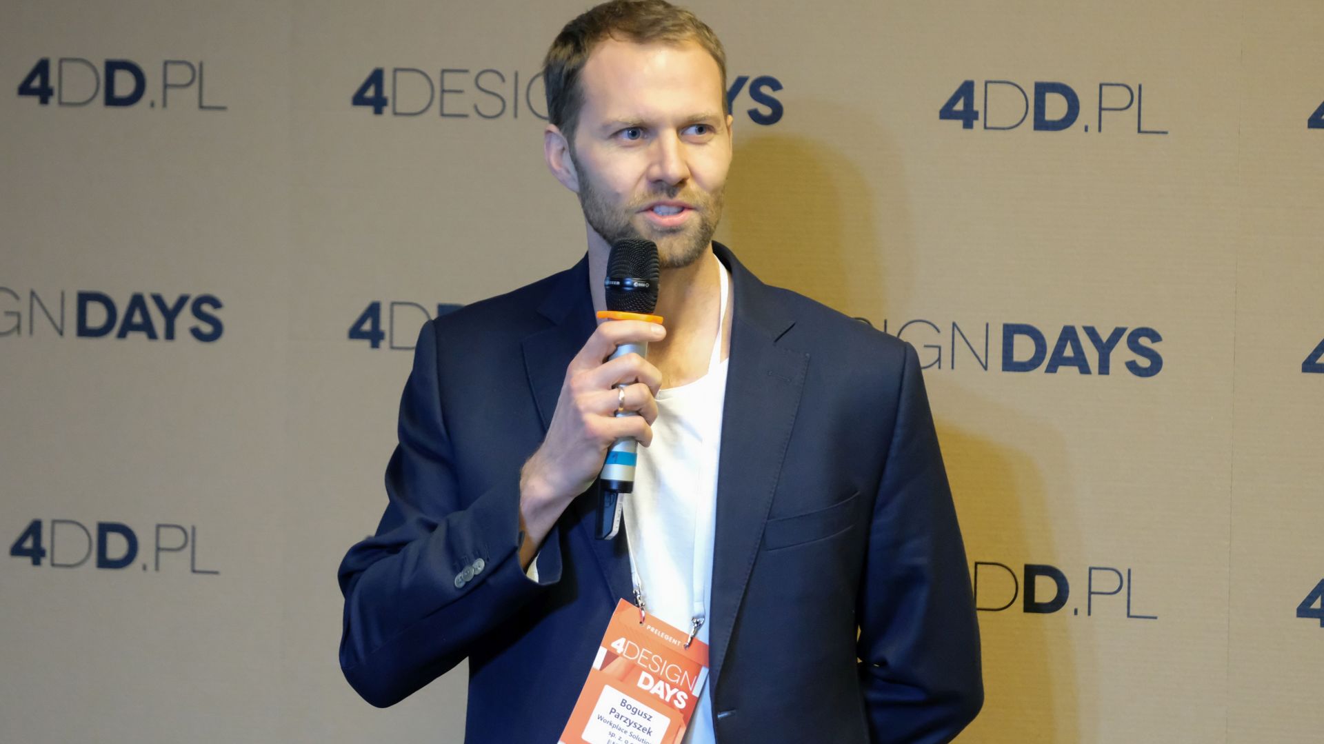 Bogusz Parzyszek, 4 Design Days: onstage. Biura i coworking. Fot. PTWP