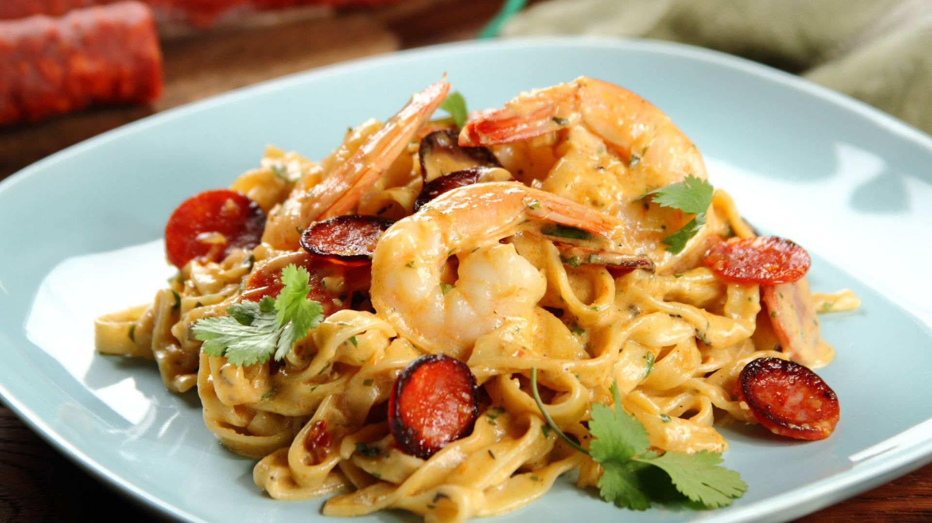 Pasta z krewetkami i chorizo. Fot. Knorr