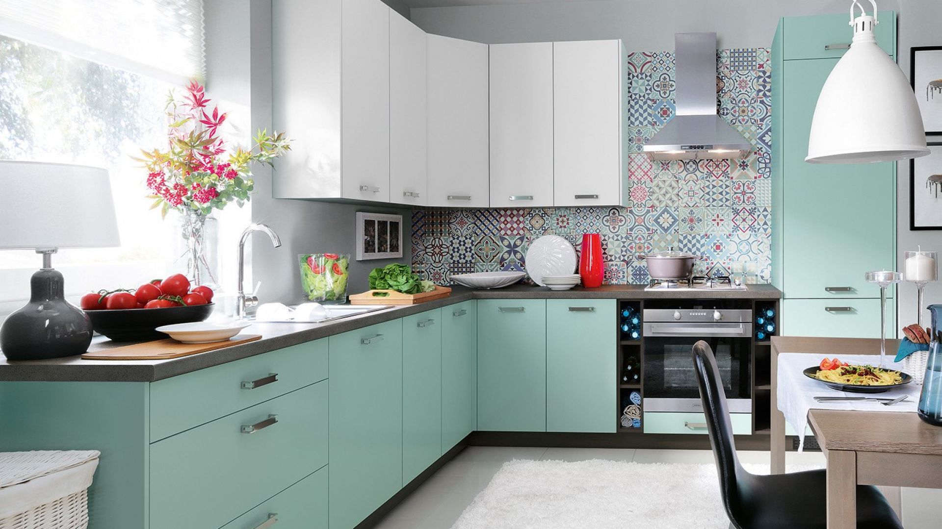Neo Mint. Nowy trend kolorystyczny na 2020. Fot. Black Red White