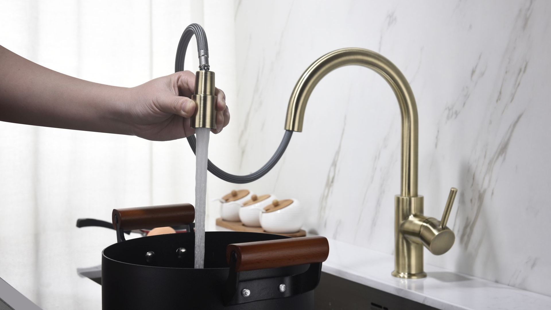 Bateria Plaza Mosiądz Antyczny/Blue Water. Produkt zgłoszony do konkursu Kuchnia - Wybór Roku 2020