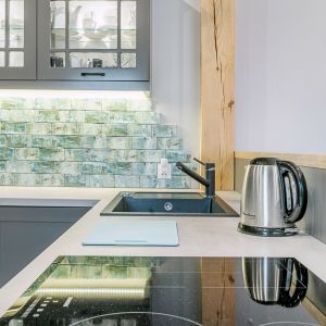 Studio Mebli Kuchennych Max Kuchnie Eltop Janki. Realizacja kuchni zgłoszona do konkursu Kuchnia-Studio Roku 2020 na najlepsze realizacje wykonane przez studia kuchenne. 