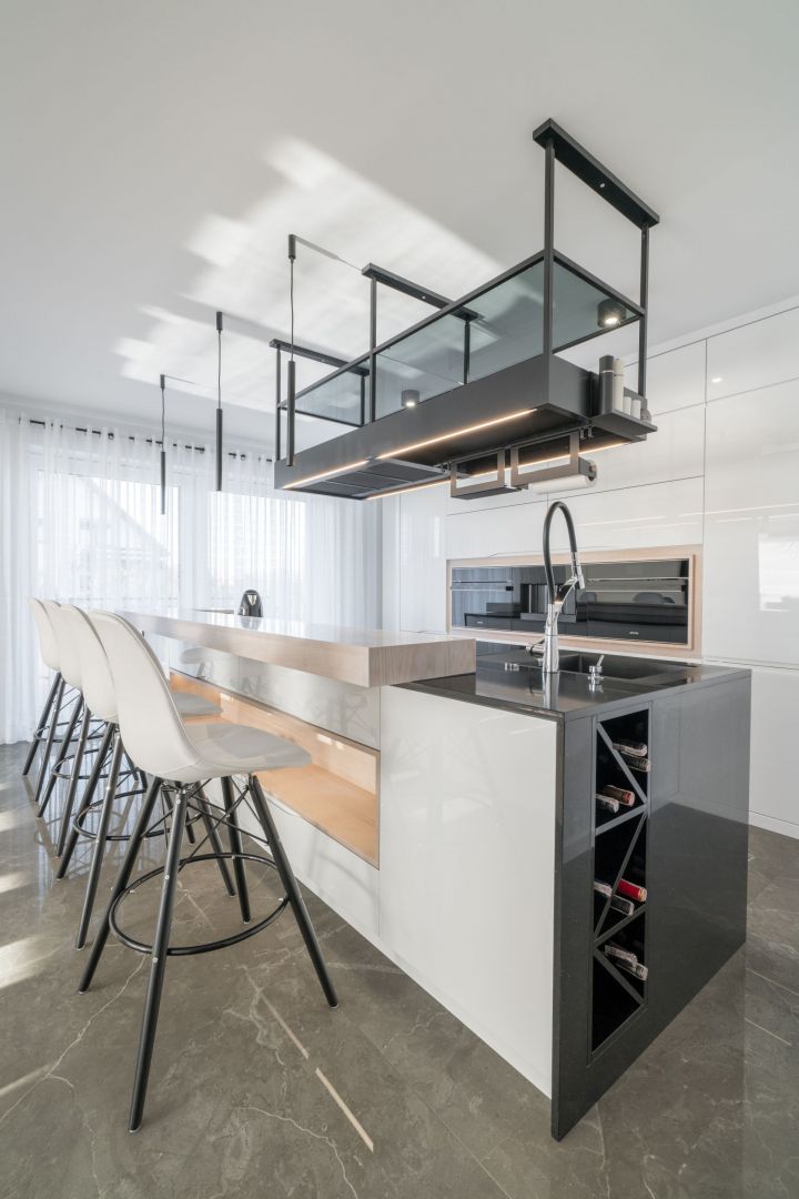 Studio Mebli Kuchennych Max Kuchnie Jurimex Nysa. Realizacja kuchni zgłoszona do konkursu Kuchnia-Studio Roku 2020 na najlepsze realizacje wykonane przez studia kuchenne.