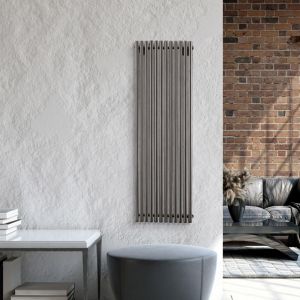 При выборе радиатора стоит учитывать не только материал, но и способ питания радиатора и комнату, в которой он будет подключен.  Фото  Люксрад