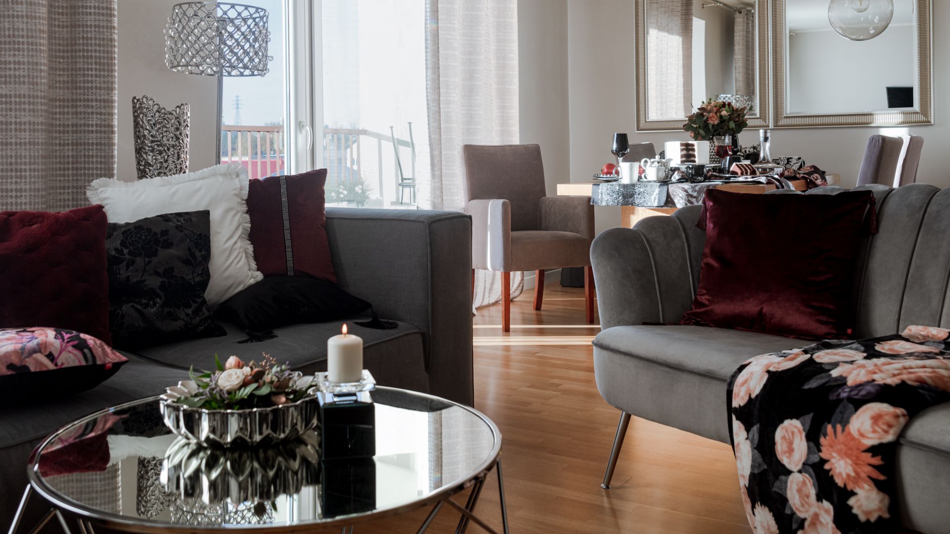 Trendy 2020. Welur we wnętrzach. Fot. Home & You