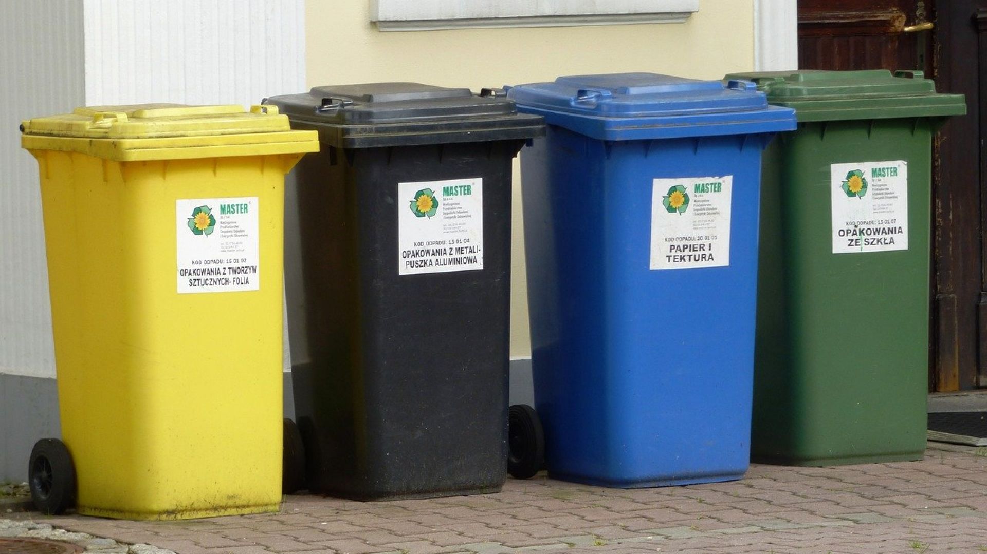 Segregacja odpadów - podpowiadamy, jakie kosze do segregacji śmieci kupić!