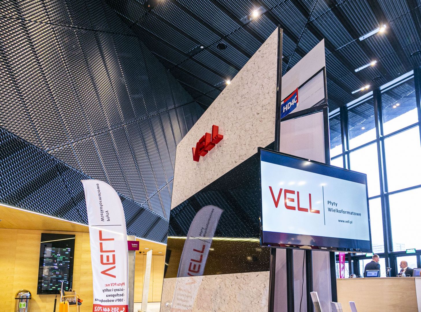 4DD: VELL Wielkoformatowe płyty Pvc alternatywą dla tradycyjnych płytek