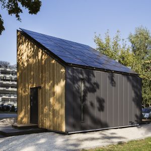 Całoroczny, ekologiczny dom, który generuje więcej energii niż zużywa to projekt polskiego startupu Solace House. Fot. Solace House