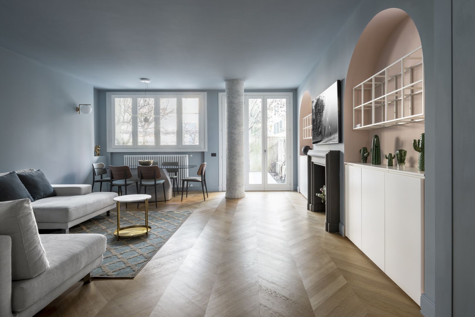 Niesamowite mieszkanie w sercu Porta Romana. Tak wygląda stylowy apartament po remoncie. Fot. Aran Cucine Altaguardia Ph. Credits Luca Argenton