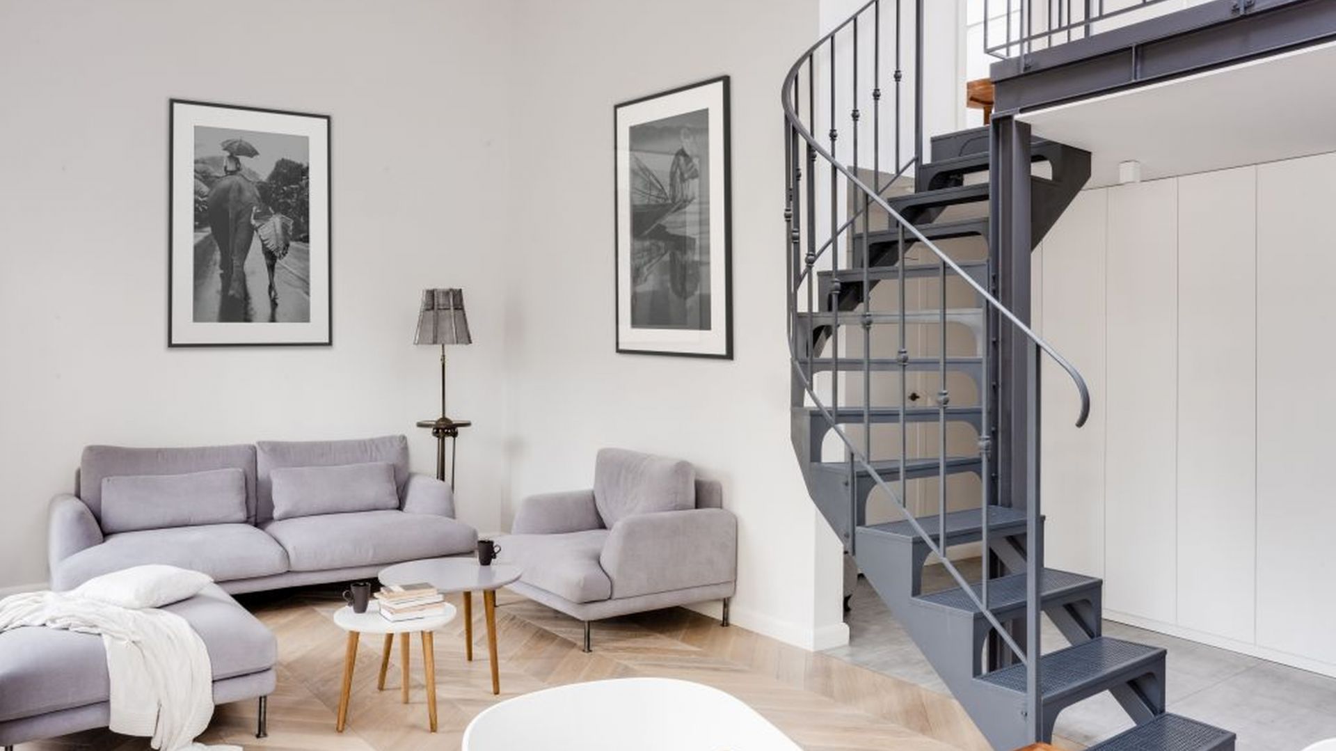 Apartament z historią w tle. Piękne wnętrze starej kamienicy w Warszawie. Projekt LOFT Factory. Fot. Piotr Gęsicki