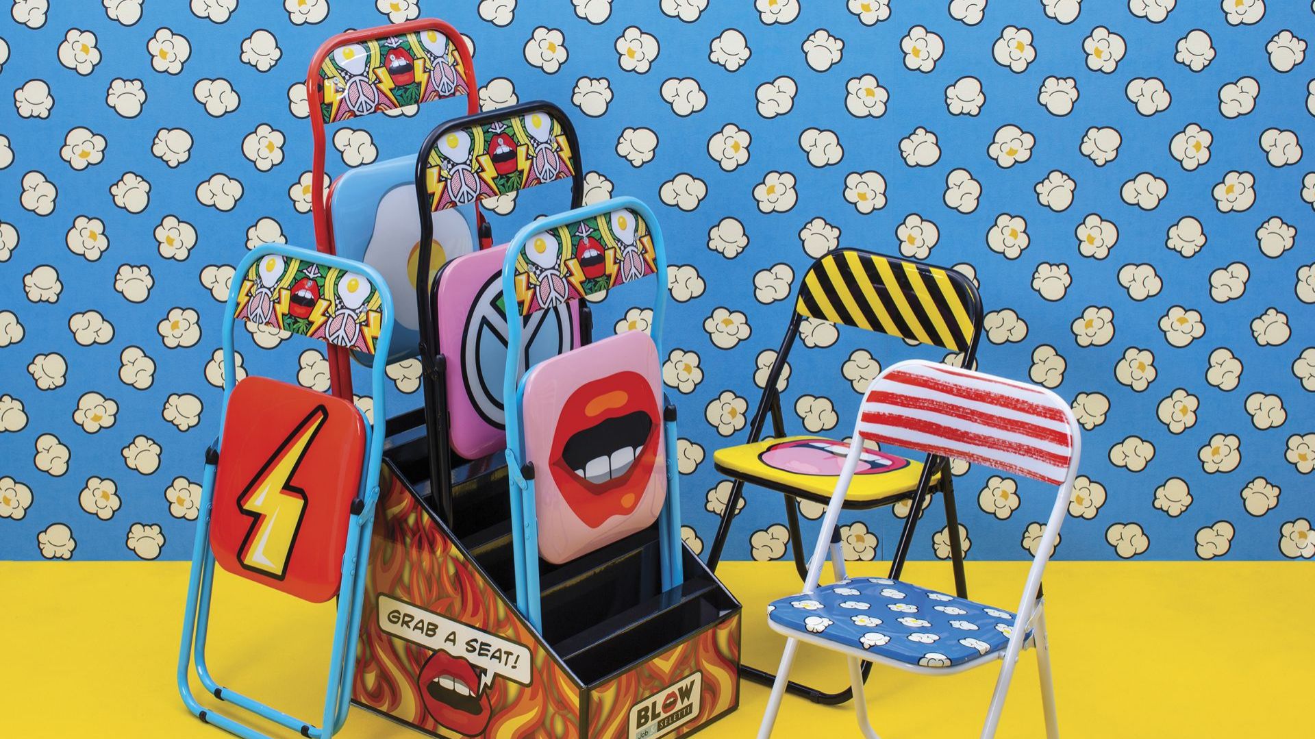 Folding Chair to kolekcja zabawnych składanych krzeseł, które dla marki Seletti zaprojektowało Studio Job. Cena krzesła: ok 288 zł (cena ze sklepu Milionova.pl). Producent: Seletti