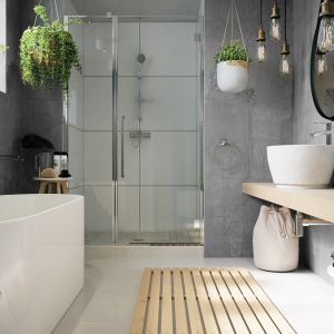 Do kompozycji dobrana została ścienna bateria natryskowa Veneto VerdeLine o interesującym, geometrycznym designie, harmonizującym z delikatnie loftowym klimatem stylizacji. Fot. Ferro