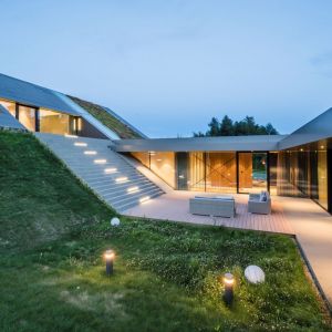 Nagrodzony przez architektów i zdobywca nagrody Grand Prix 2019 projekt domu Green Line, autorstwa Mobius Architekci. Fot. Mobius Architekci