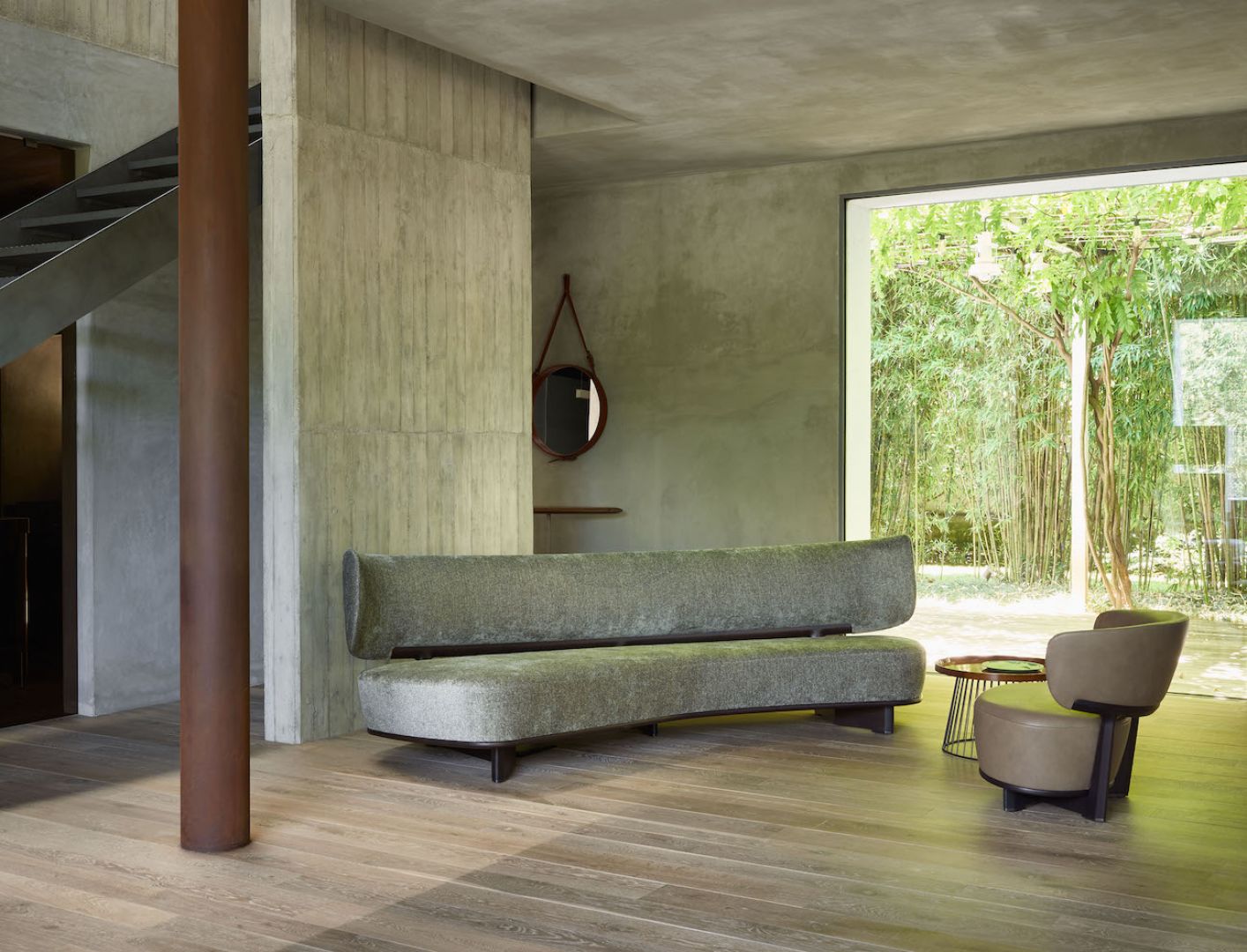 Podobną formę ma należący do tej samej rodziny zgrabny fotel Icolounge. Fot. Mood-Design