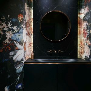 Współczesne tapety-murale dają architektom olbrzymie możliwości. Projekt i zdjęcia: MIKOŁAJSKAstudio
