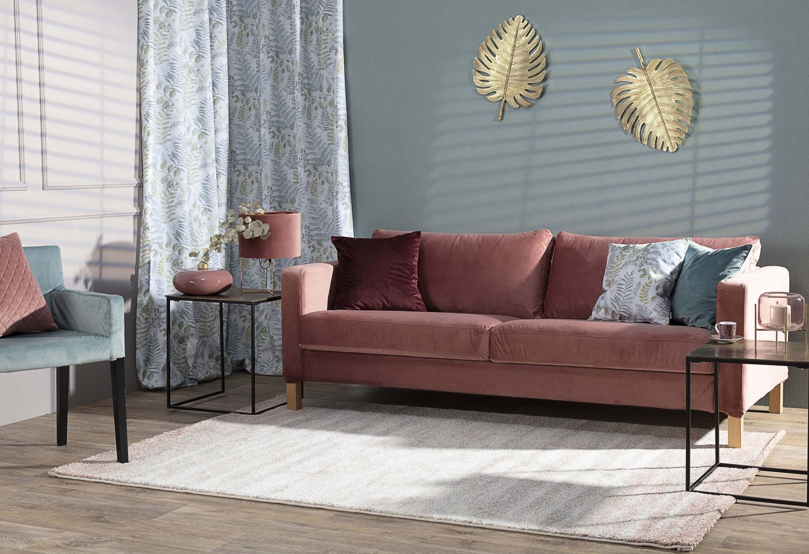 Dywan Softness creamnude rose w różowo- kremowej kolorystyce. Dostępny w ofercie firmy Dekoria. Cena: 599 zł (160x230 cm). Fot. Dekoria