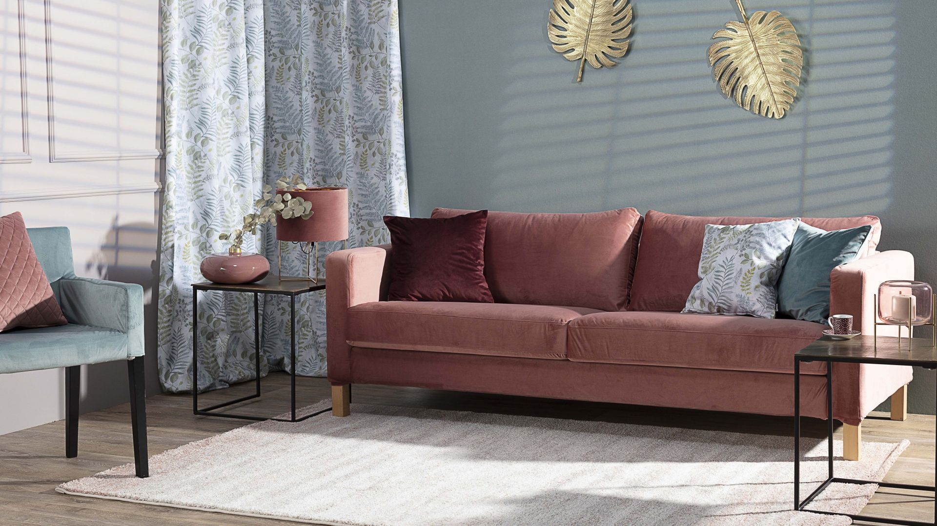 Dywan Softness creamnude rose w różowo- kremowej kolorystyce. Dostępny w ofercie firmy Dekoria. Cena: 599 zł (160x230 cm). Fot. Dekoria