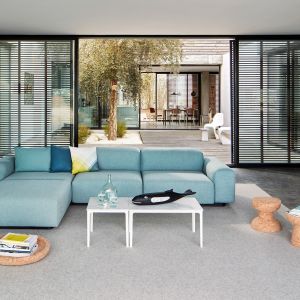 Sofa Soft Modular to projekt dla słynnej marki Vitra, za którym stoi znany designer z Wielkiej Brytanii, Jasper Morrison. Cena: od 18 tys. zł. Producent: Vitra