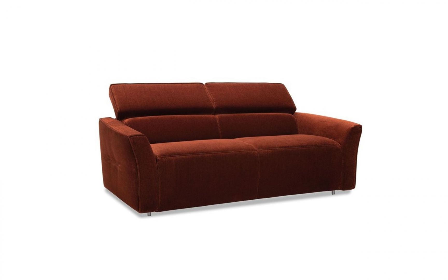 Sofa Nola dostępna jest w trzech szerokościach: 177 cm, 197 cm, 217 cm. Cena od ok. 4.680 zł. Fot. Gala Collezione