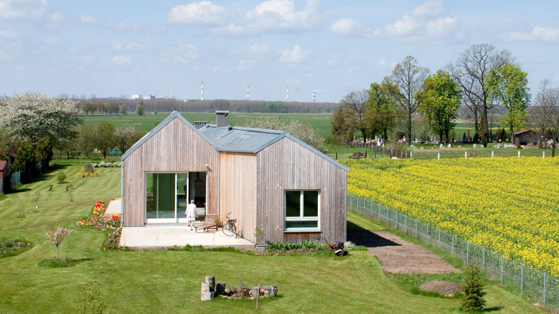 Field House to piękny dom w stylu nowoczesnej stodoły. Projekt: Blank Architects. Fot. Piotr Krajewski, Fotografia Architektury
