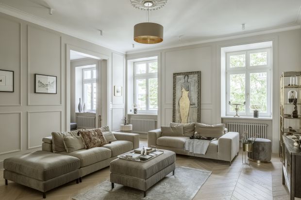 Trendy 2021: nowoczesna klasyka w salonie. 15 pięknych zdjęć