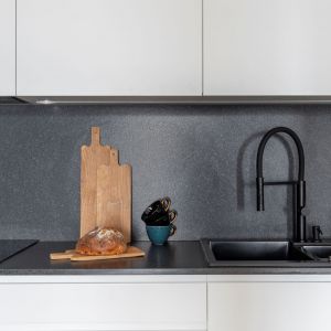 Mieszkanie na warszawskim Wilanowie. Projekt: Naboo Studio. Realizacja: MRenovations. Stylizacja: Agnieszka Modzelewska, Deconeserka. Zdjęcia: Pion Poziom