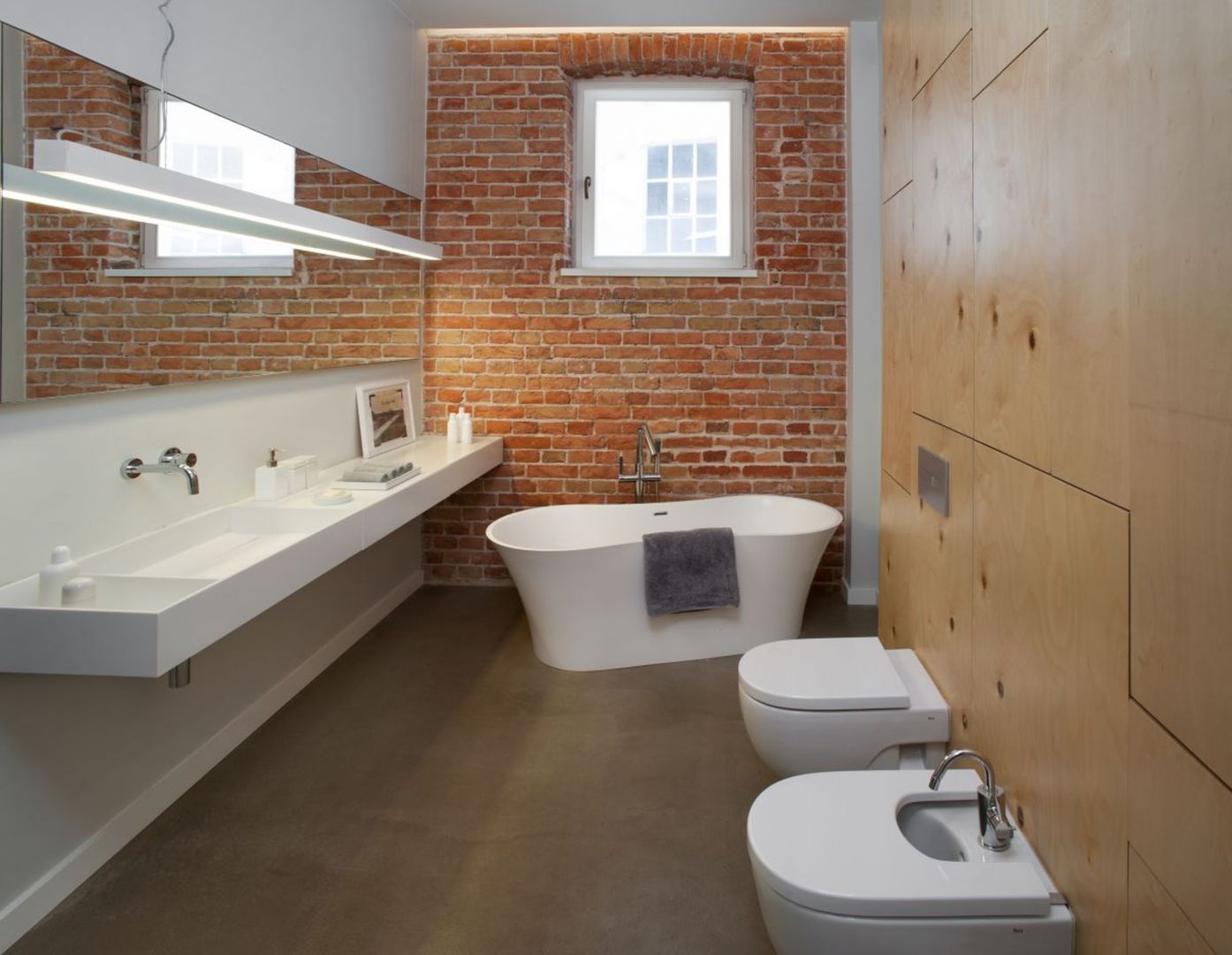 Funkcjonalna łazienka z charakterem. Materiały prasowe KULCZYŃSKI ARCHITEKT