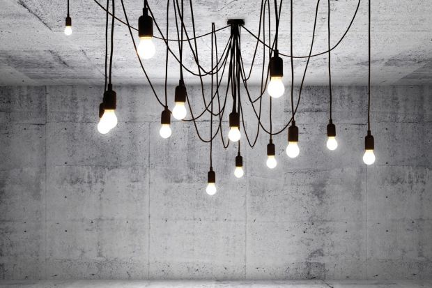 Lampa do salonu: ten pomysł jest zjawiskowy!