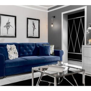 Sofa w niebieskim kolorze z kolekcji Arles dostępna w ofercie firmy Black Red White. Fot. Black Red White