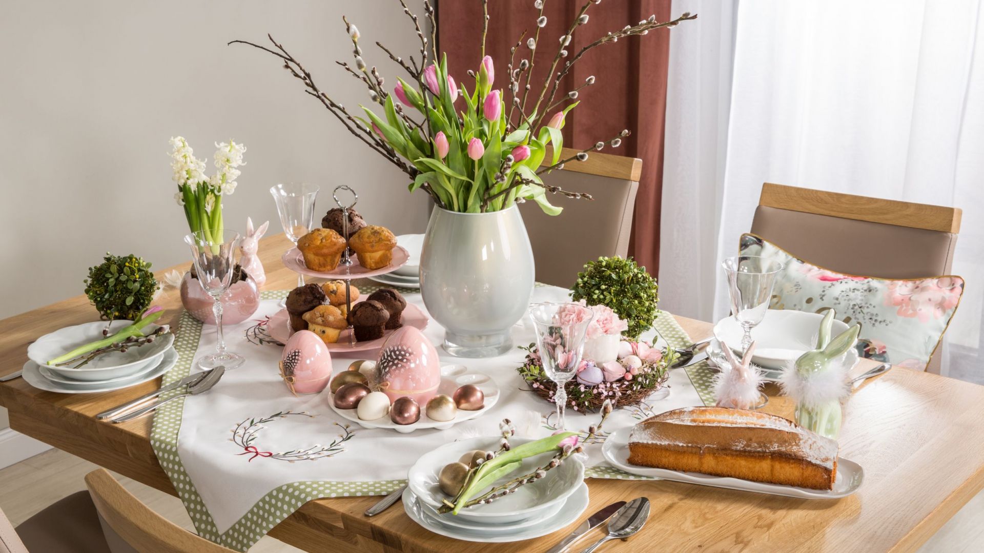 Stół na Wielkanoc: świetne pomysł na dekoracje. Piękne zdjęcia!