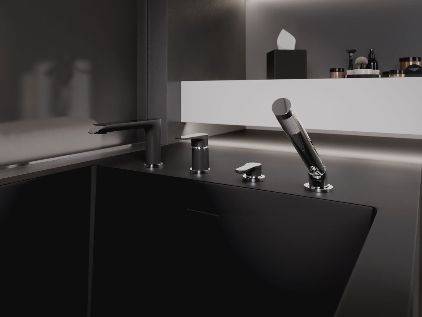 Dyskretny, podtynkowy model z kolekcji Adore Black/Chrome towarzyszy też umywalce. Fot. Ferro